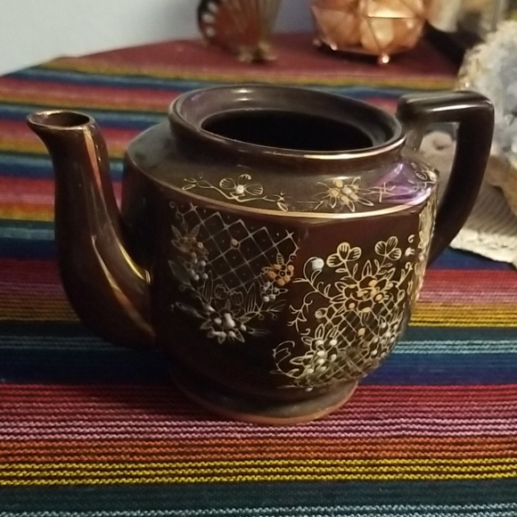 Vintage tea pot - Picture 2 of 13